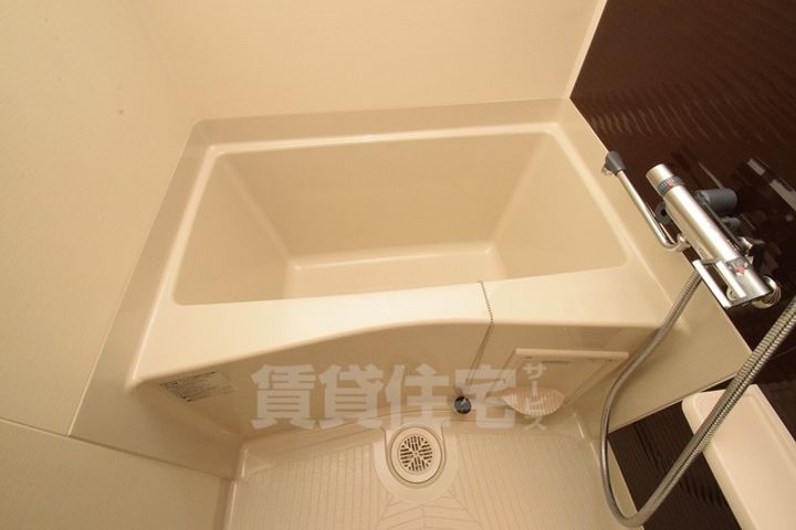 大阪府東大阪市足代新町の賃貸マンションの風呂