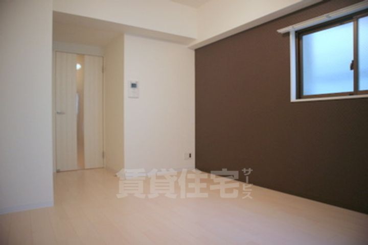 Luxe京都西大路の居間