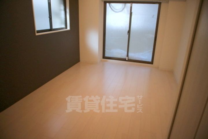 Luxe京都西大路の居間