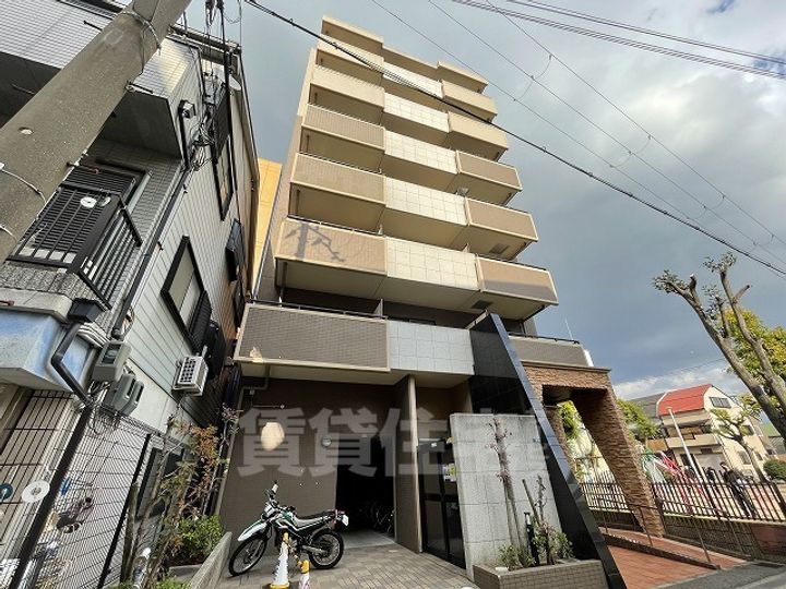 ディーズコート南新町の外観