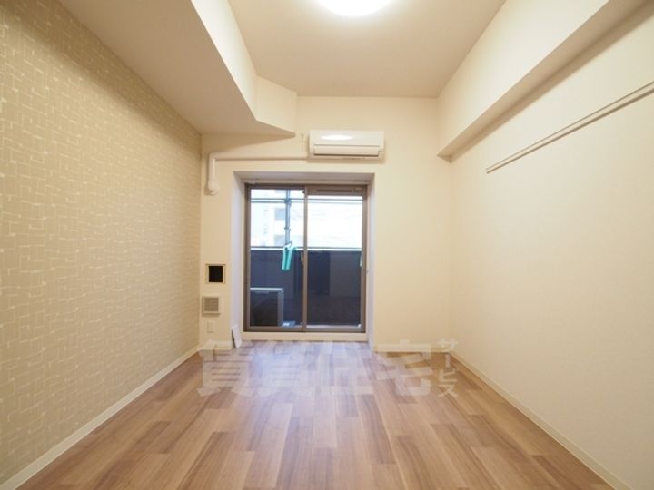 プレサンス広小路通パルスの居間