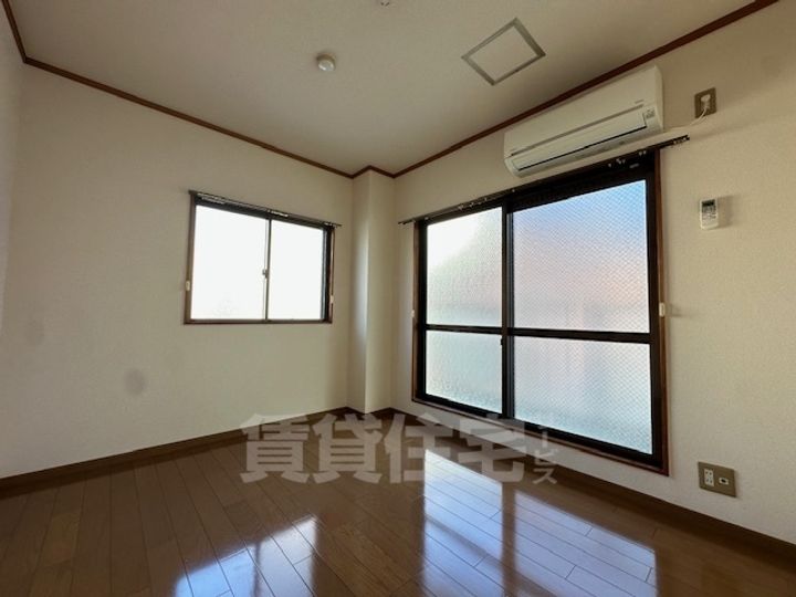 大阪府大阪市住吉区我孫子東2丁目の賃貸マンションの居間