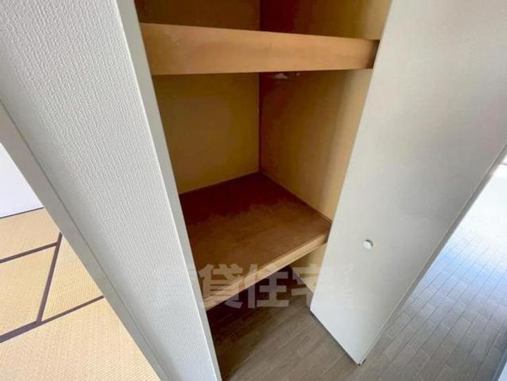大阪府豊中市小曽根2丁目の賃貸アパートの内装