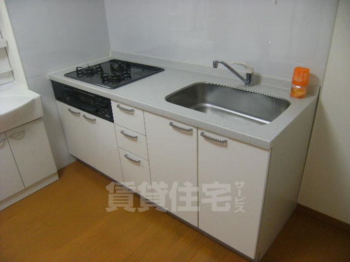大阪府豊中市服部西町2丁目の賃貸マンションのキッチン