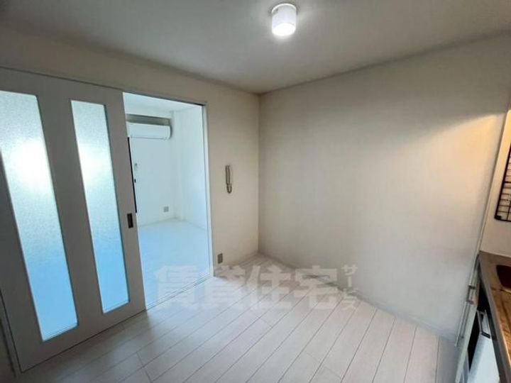 大阪府豊中市服部南町5丁目の賃貸マンションの寝室