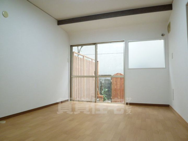 大阪府豊中市北桜塚2丁目(一戸建)の賃貸物件の居間