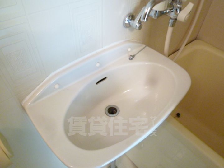 大阪府豊中市永楽荘2丁目の賃貸マンションの内装