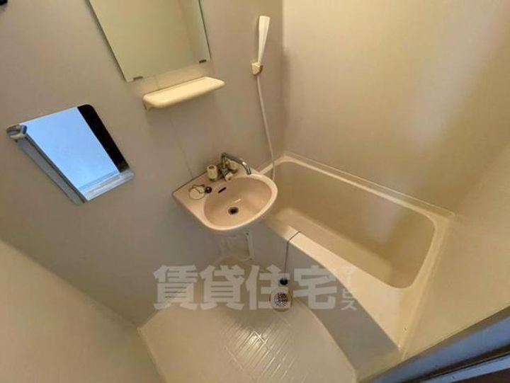 大阪府豊中市服部本町4丁目の賃貸マンションの風呂