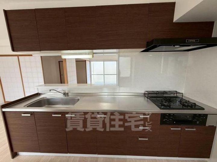 大阪府豊中市桜の町6丁目の賃貸マンションのキッチン