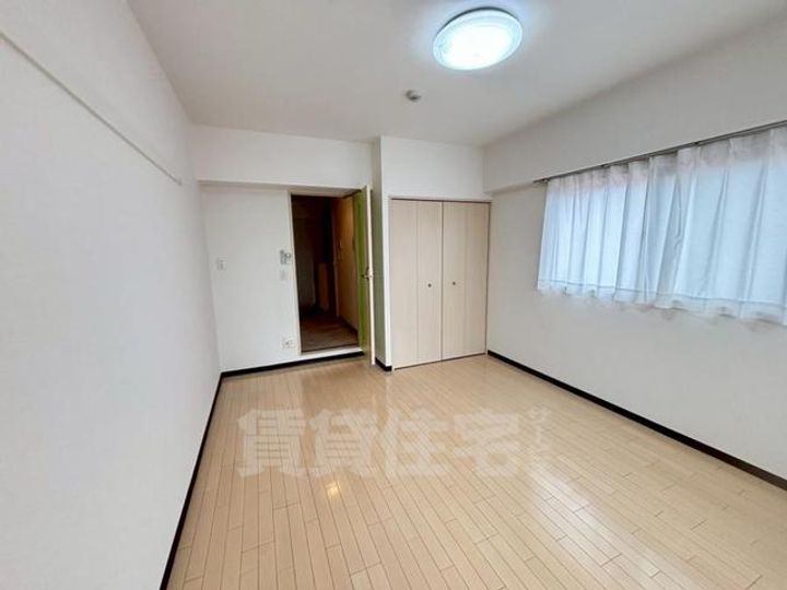大阪府豊中市末広町2丁目の賃貸マンションの寝室