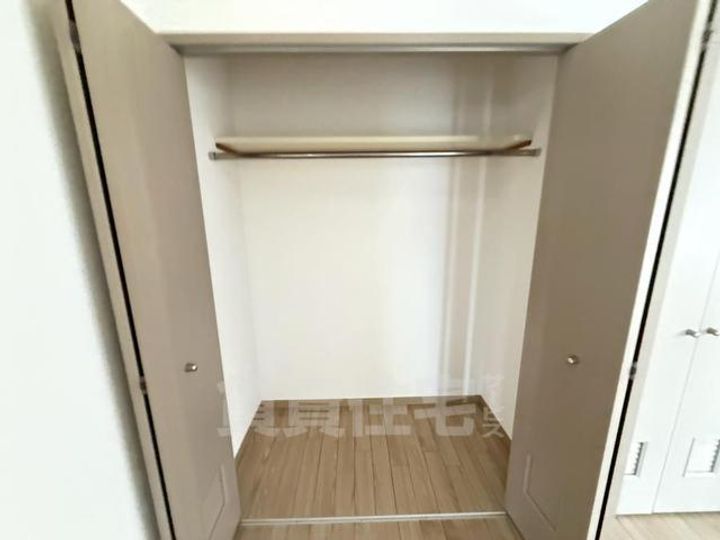 大阪府豊中市桜の町7丁目の賃貸マンションの内装
