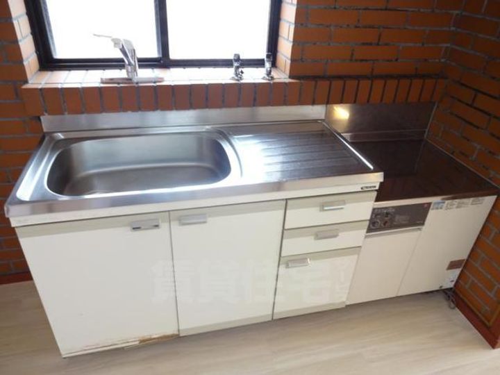 大阪府豊中市熊野町4丁目の賃貸マンションのキッチン