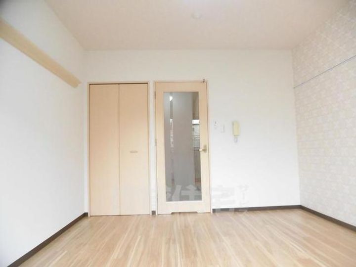 大阪府豊中市本町9丁目の賃貸マンションの内装
