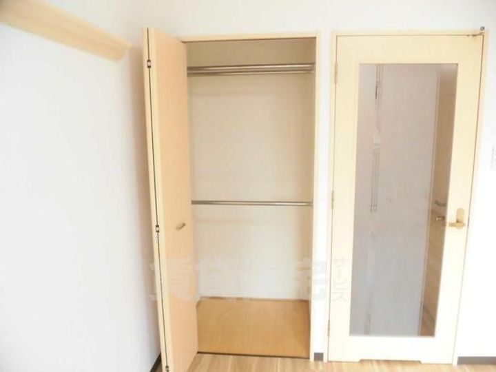 大阪府豊中市本町9丁目の賃貸マンションの内装