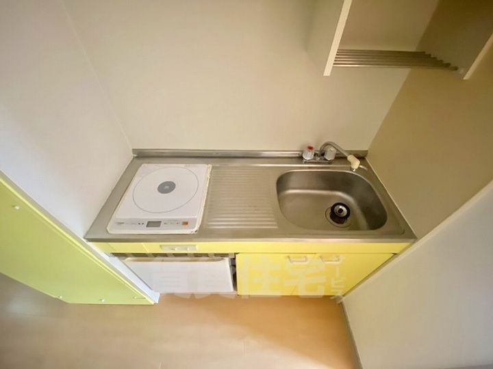 ムーニー朝日No2のキッチン