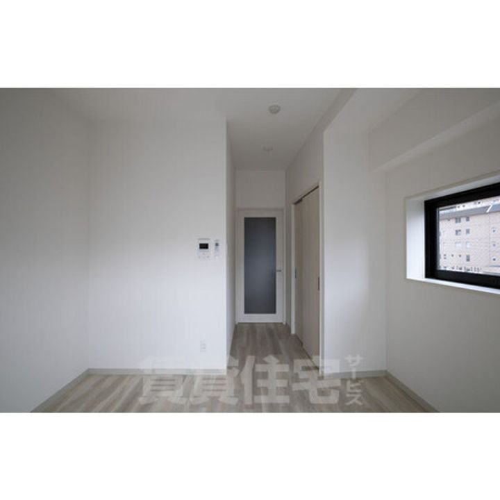 AZUR YABACHOの居間