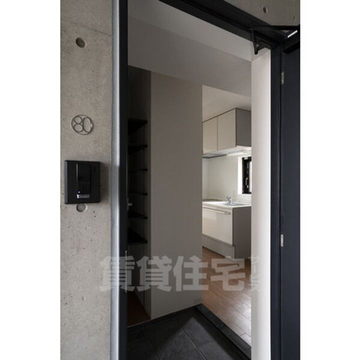 AZUR YABACHOの玄関