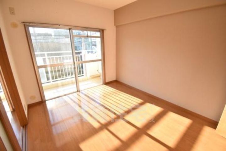 大阪府摂津市昭和園の賃貸アパートの寝室