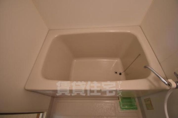 大阪府摂津市昭和園の賃貸アパートの風呂