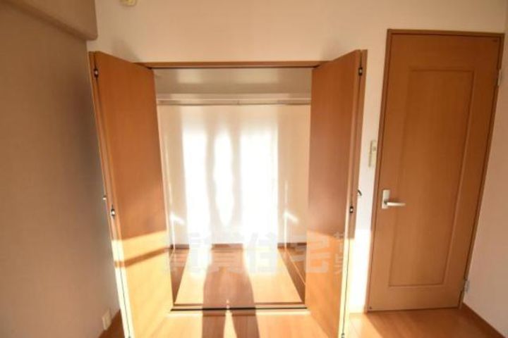 大阪府摂津市昭和園の賃貸アパートの内装