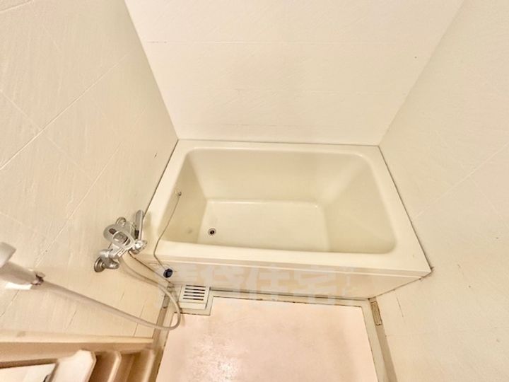 大阪府茨木市真砂3丁目の賃貸マンションの風呂