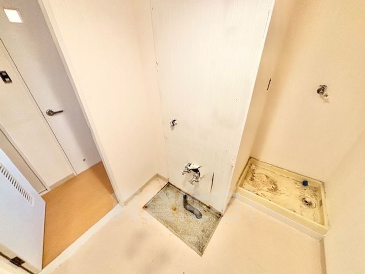 大阪府茨木市真砂3丁目の賃貸マンションの内装