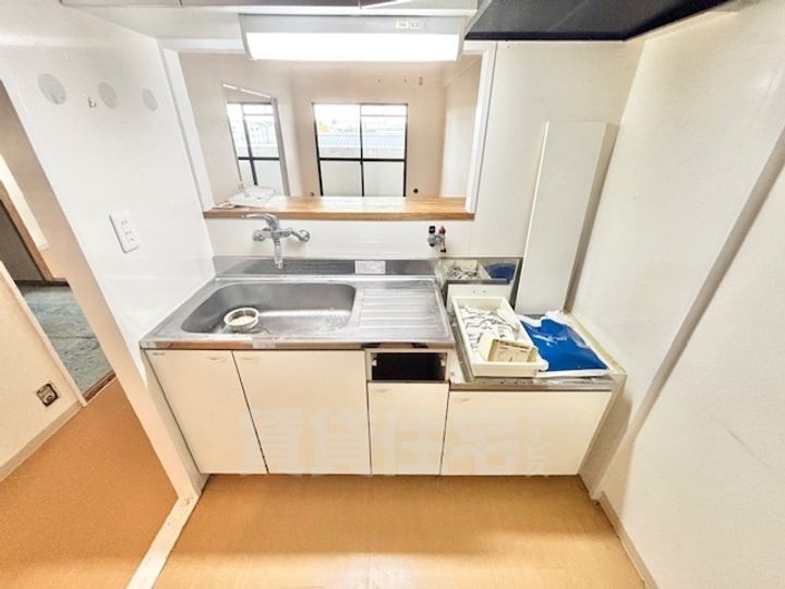 大阪府茨木市真砂3丁目の賃貸マンションのキッチン