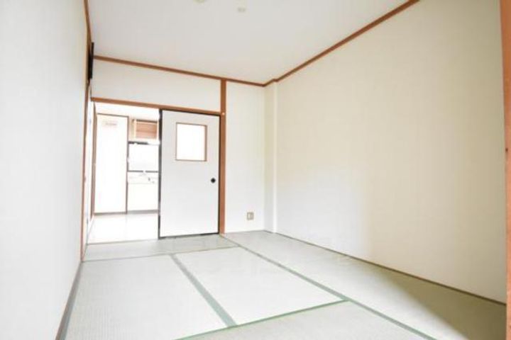 森本ハイツの寝室