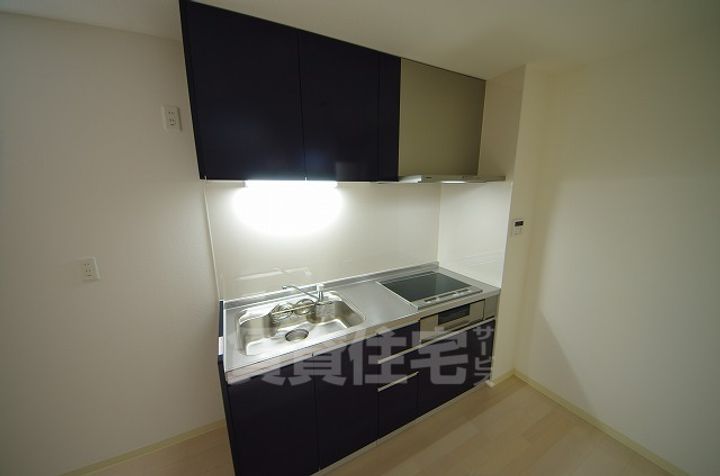 クリエオーレ玉串元町のキッチン