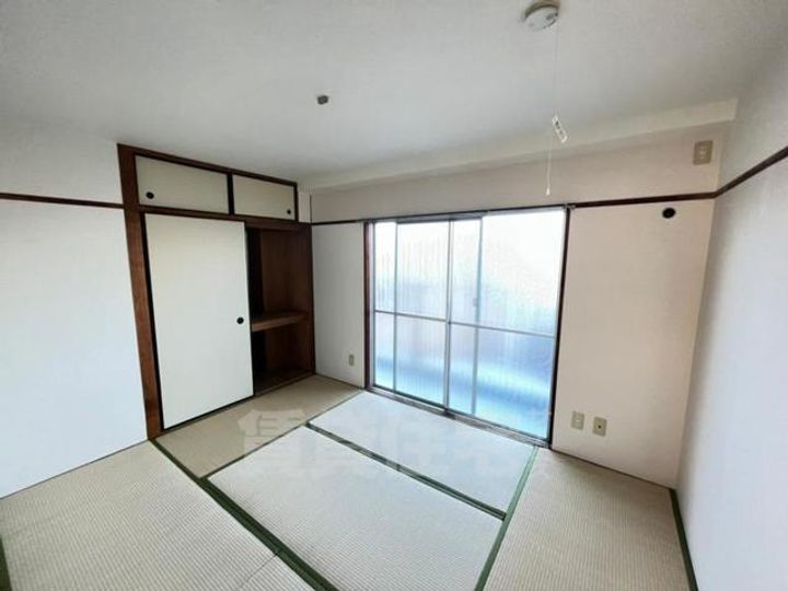 大阪府豊中市小曽根1丁目の賃貸マンションの子供部屋