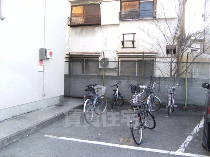 大阪府豊中市小曽根1丁目の賃貸マンションの周辺