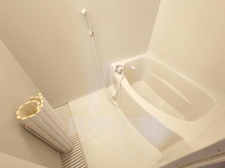 大阪府豊中市曽根西町2丁目の賃貸アパートの風呂