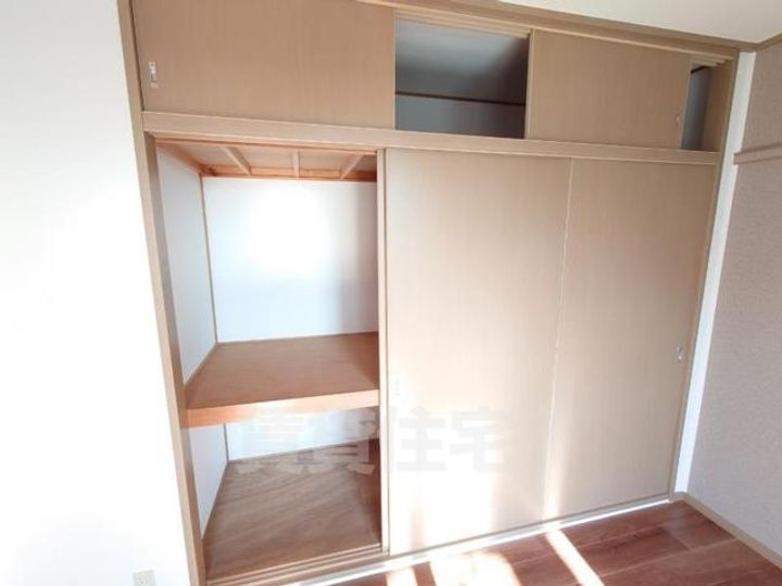 大阪府豊中市曽根西町2丁目の賃貸アパートの内装