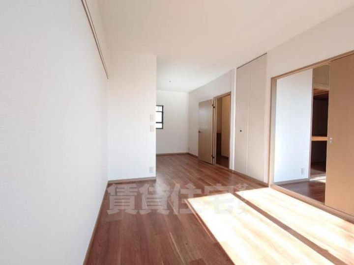 大阪府豊中市曽根西町2丁目の賃貸アパートの居間