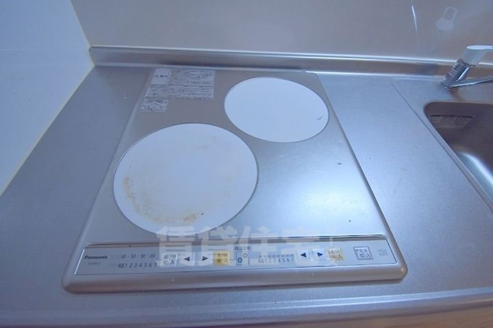 大阪府大阪市淀川区三津屋南2丁目の賃貸アパートのキッチン