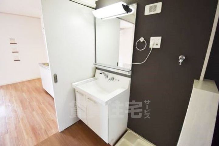 大阪府茨木市庄1丁目の賃貸アパートの内装