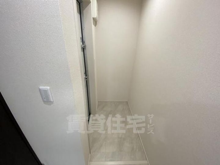 大阪府大阪市旭区新森2丁目の賃貸アパートの玄関