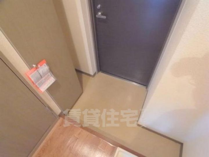 リバース桐山の玄関