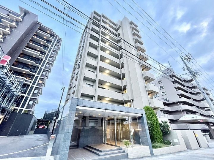 愛知県名古屋市瑞穂区八勝通2丁目の賃貸マンションの外観