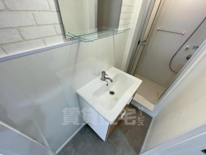 大阪府豊中市服部豊町1丁目の賃貸マンションの内装