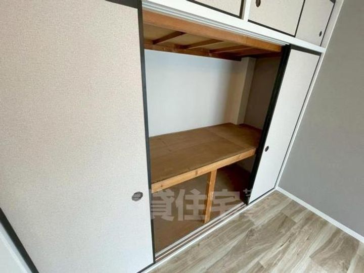 大阪府豊中市服部豊町1丁目の賃貸マンションの内装