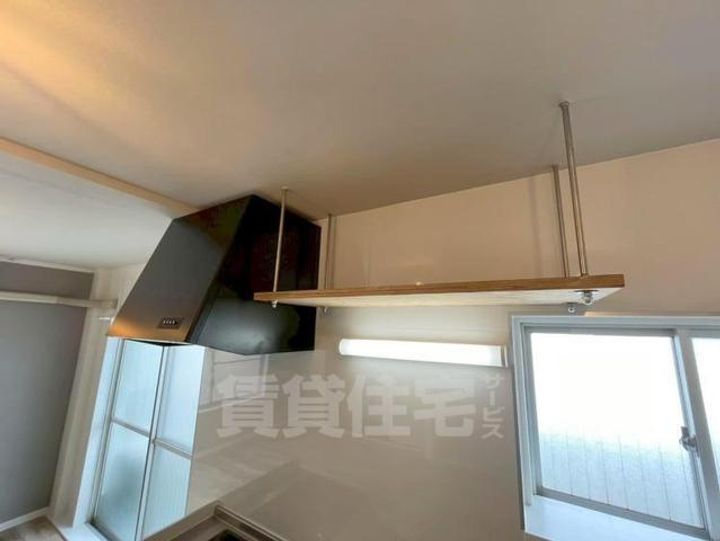 大阪府豊中市服部豊町1丁目の賃貸マンションのキッチン