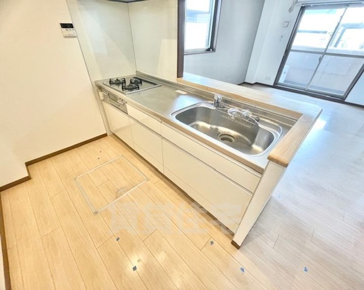 大阪府茨木市真砂玉島台の賃貸マンションのキッチン