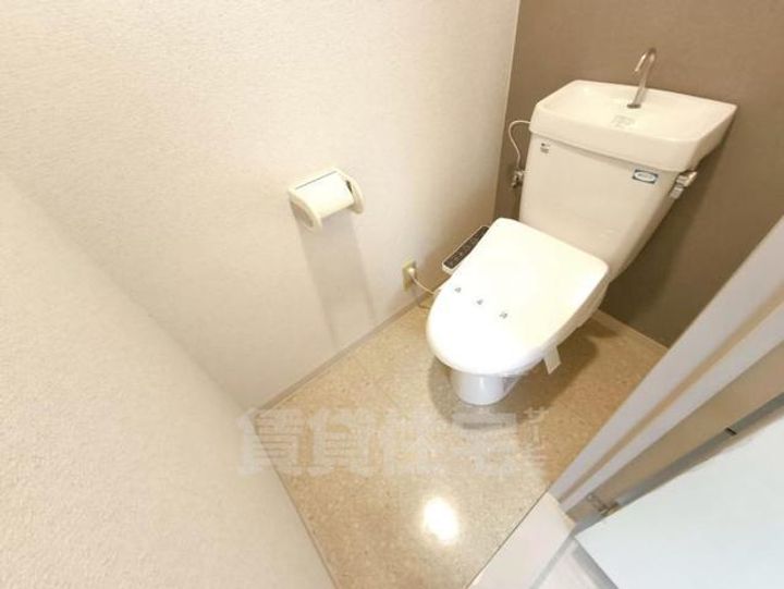 大阪府豊中市服部豊町2丁目の賃貸マンションの内装