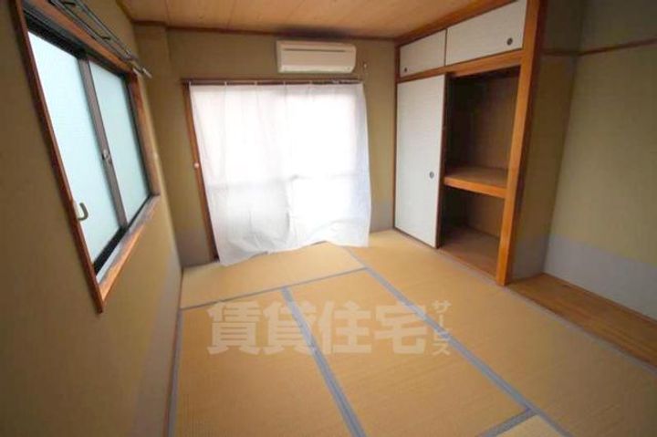 大阪府豊中市服部寿町1丁目の賃貸マンションの内装