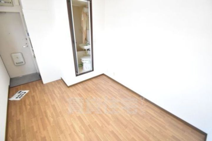 大阪府摂津市正雀4丁目の賃貸マンションの寝室