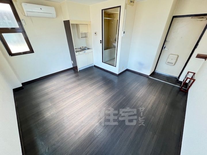 エナミビル大阪十三(エムコーポラス)の居間