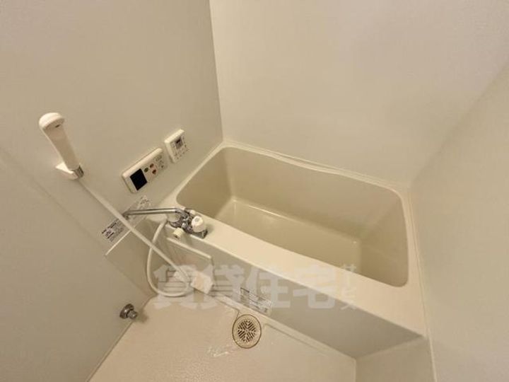 大阪府大阪市旭区清水5丁目の賃貸アパートの風呂