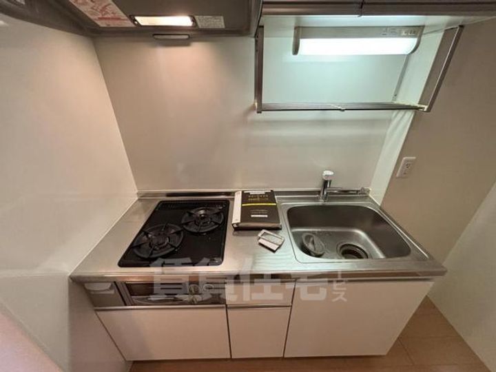 大阪府大阪市旭区清水5丁目の賃貸アパートのキッチン