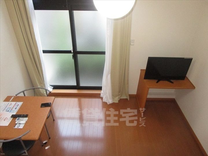 レオパレス滝の華の寝室